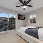 2Br, 2B, Coffee Bar, Cozy Sectional, Rainfall Shower, Smart Tvs, Cozy Beach Theme